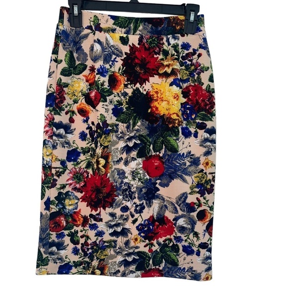 Pixley Dresses & Skirts - Pixley bright floral pencil skirt. Size small GUC